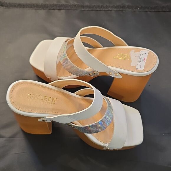 BRAND NEW KAYLEEN BY LOS ANGELES THREE STRAPS  BLOCK -HEEL SQUARE TOE SANDAL - Picture 9 of 15